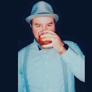 Meet your Posher, Quinn